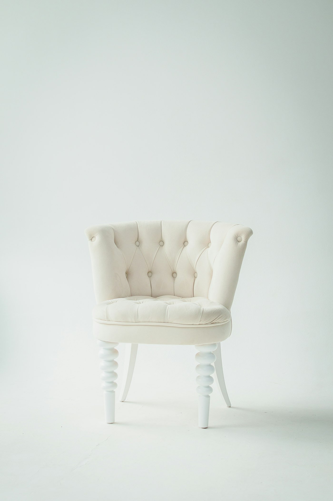 Mira Lounge Chair